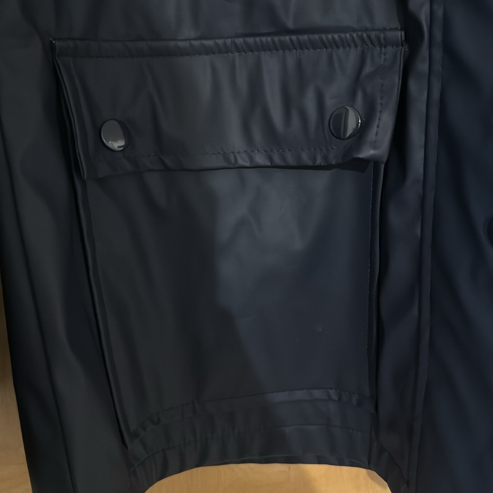 Navy blue size small rain jacket - Picture 3 of 7